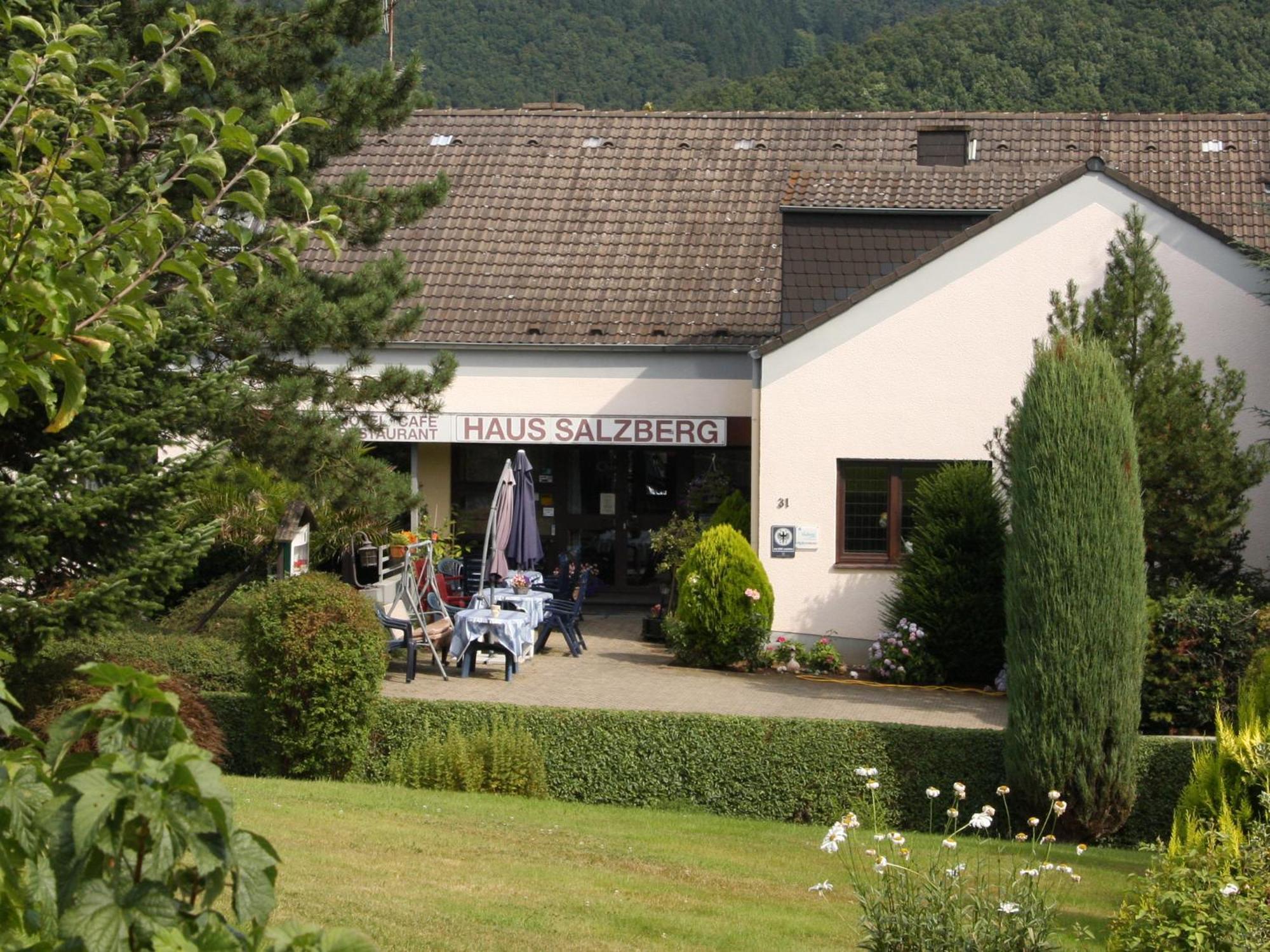Hotel Haus Salzberg Garni 슈라이덴 외부 사진
